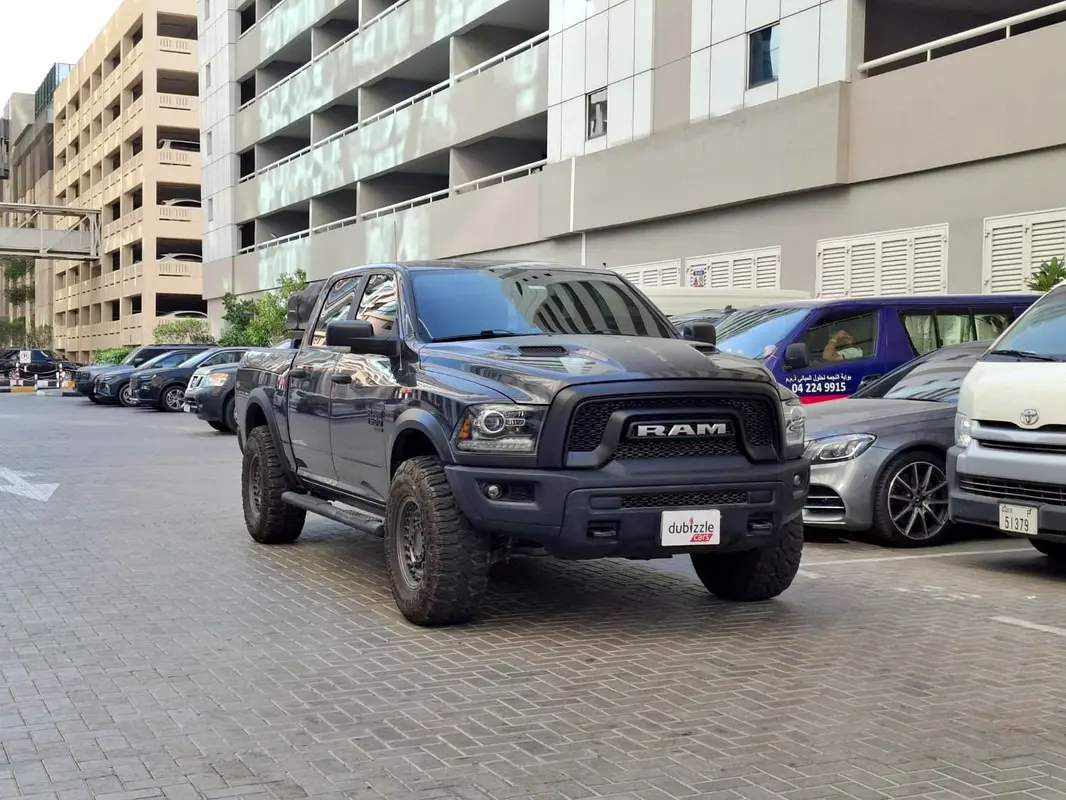 Dodge Ram 1500 2022 — photo 1 of 14