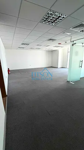 NEGOTIABLE | FULLY FITTED | VACANT OFFICE
