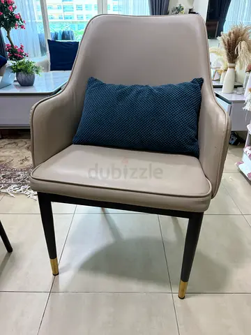 Beige Accent Armchair with Blue Cushion - Good Condition