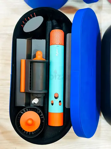Dyson Airwrap Complete styling set (mint/orange) with case - used