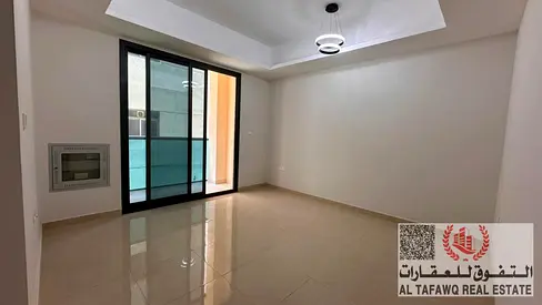 متوفر غرفه وصاله وبلكونه و 2 حمام اول ساكن