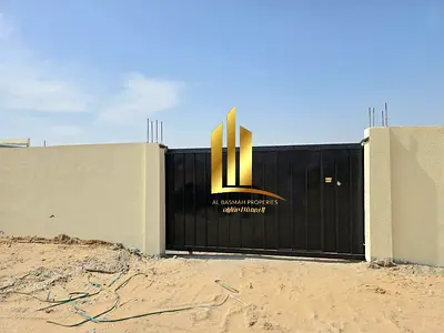 حوطة للايجار في الصجعه الصناعية بالشارقة مساحة ١٠ الاف قدم مربع بدون كهرباء بسعر ٧٠ الف درهم