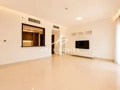Boulevard View | Unfurnished | Available August