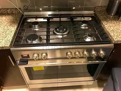 Bosch Digital Series 8 Model Top Gas oven Electric