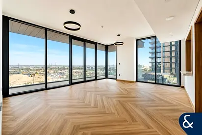 Corner Unit I High Floor I Handover July