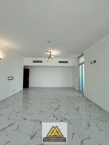 Excellent price | Balcony | Excellent finishes | Spacious | Prime location | Central air conditioning | Free maintenance | Flexible payment options