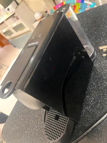 Nespresso Coffee Machine - Good Condition