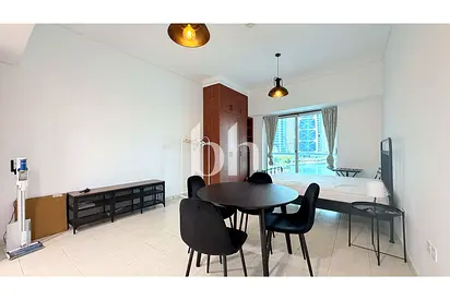 Furnished Studio | Lake View | Vacant