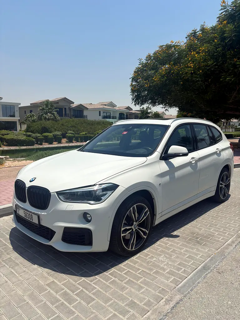 BMW X1 2018 — photo 1 of 14