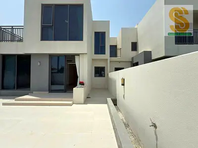 Luxury Family Home in Maple 3 I Green Community Living