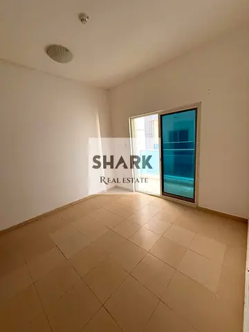 للبيع شقه غرفه وصاله بابراج السيتى