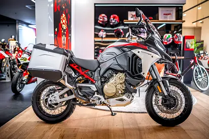 PRE-OWNED 2024 DUCATI MULTISTRADA V4 RALLY T/R
