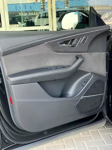 2023 AUDI RS Q8 照片 9