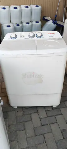 Semi-automatic twin tub washing machine - used, good working condition