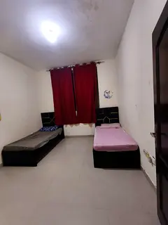 Bed Space available for Executive Bachelor at Shabiya-10 near EFIA School.