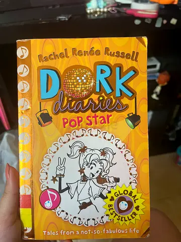 Dork Diaries Pop Star (Rachel Renée Russell) - Paperback