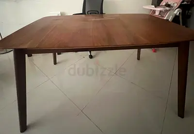 Dinning table for sale