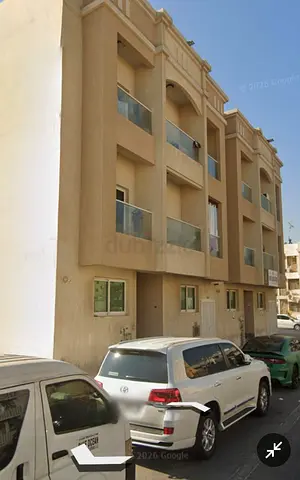 Rent reduced! Furnished Studio available 2500/- plus Dewa