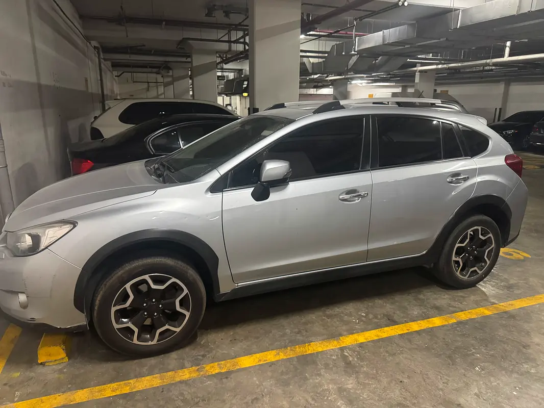 Subaru XV 2014 — photo 1 of 2