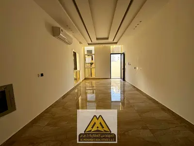 5-bedroom villa\ maid's room\ large kitchen\ 5 bathrooms