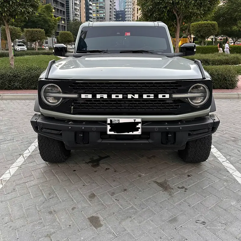 Ford Bronco 2021 — photo 1 of 11