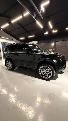 2022 LAND Rover DEFENDER thumbnail 2