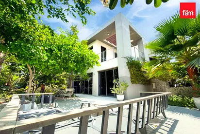Corner Plot | Landscaped | Vacant