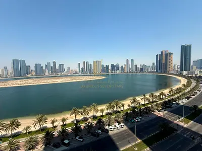 🌊 للبيع | شقة فاخرة بإطلالة بحرية خلابة في تيراس – الشارقة 🏡