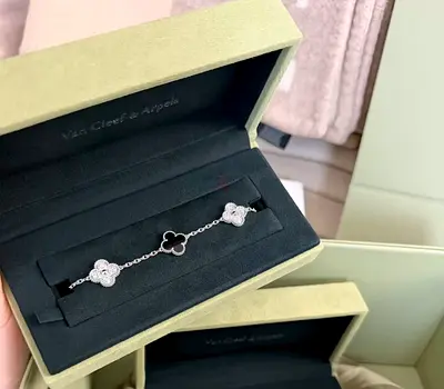Van Cleef Arpels bracelet