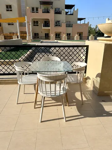 Outdoor 4-Seater Patio Dining Set with Glass Top Table