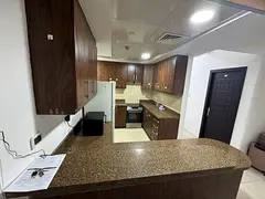 Only Females - Big Room - Less Tenant - Near Metro