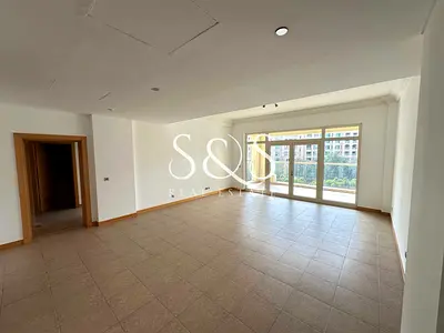Spacious Layout | Vacant | Type B