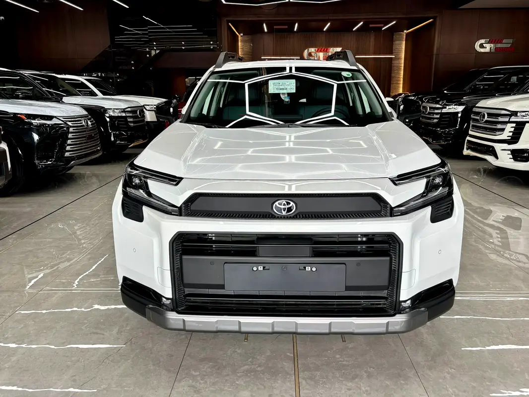 Toyota Rav 4 2026 — photo 1 of 14