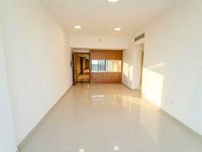 Bright Unit | Closed Kitchen | Good ROI