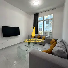 Two-bedroom apartment with a living room in Ajman - Al Rashidiya 2 - behind the Ruler's Palace -