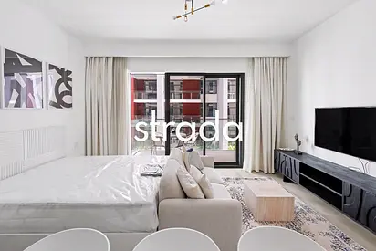Fully Furnished | Large Studio | Vacant