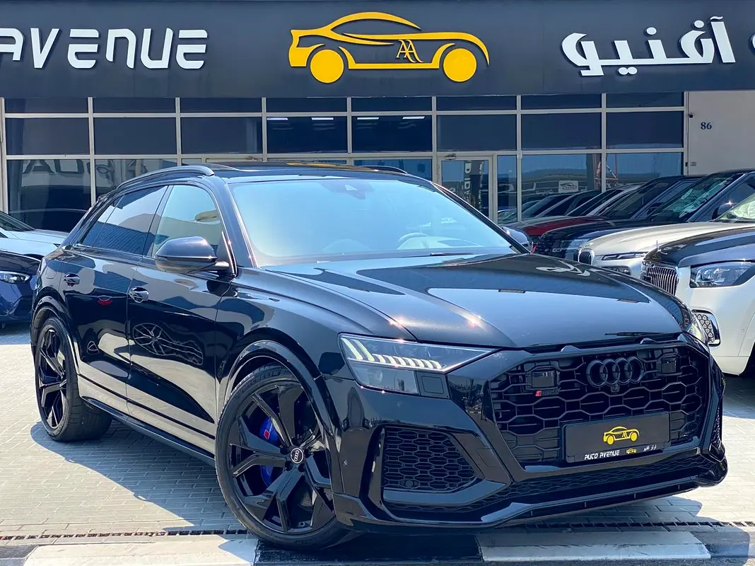 Audi RS Q8 2023 — photo 1 of 15
