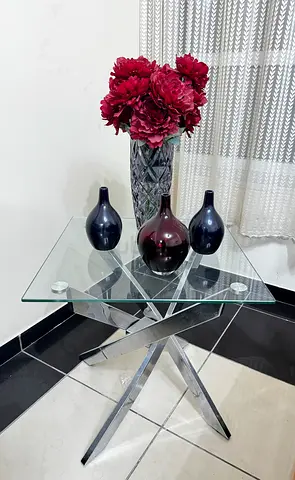 2 Side tables