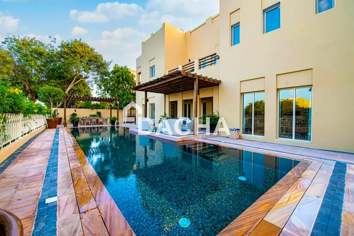 Luxury | Fully Furnished | Lake Backing
