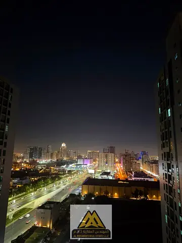 غرفه وصاله مع بلكونه باطلاله مفتوحه بابراج الستي تاور النعيميه3 بجوار جميع الخدمات