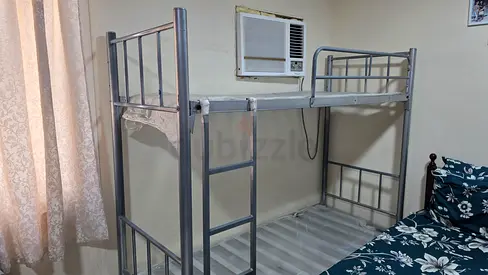 Heavy Duty Metal Silver Bunk Bed for throwaway Price.