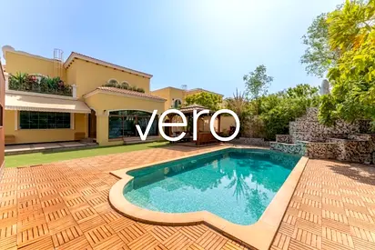 Upgraded | 4BR Ensuite with Pool | Closed Kitchen