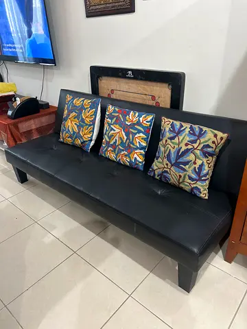 3-seater sofa from pan emirates