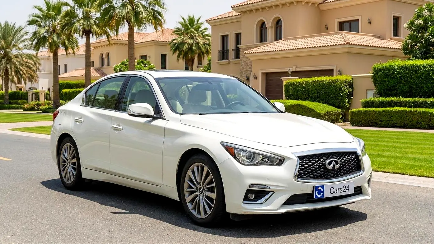Infiniti Q50 2023 — photo 1 of 11