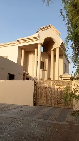 Luxurious villa for rent in the Mushairef area of ​​Ajman – featuring 9 bedrooms, a very spacious layout, a prime location, and an excellent price.