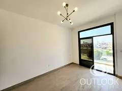 Modern Property | Road View | Kitchen Appliances
