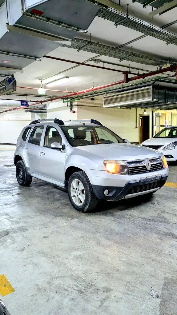 Renault Duster 2015 — photo 1 of 9