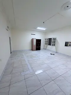 Bachlor room available in Al quoz 1