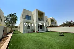 Type D | Single Row Large| Landscaped Plot
