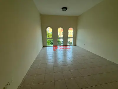 Well Maintained Apt |Near to Metro and Amenities |